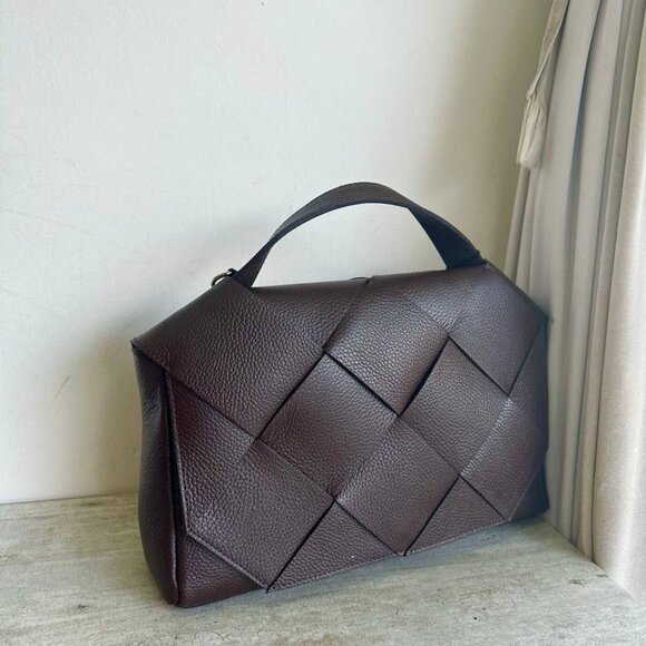 Fashionable women's bag